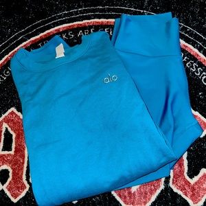 Blue splash alo crew neck leggings set